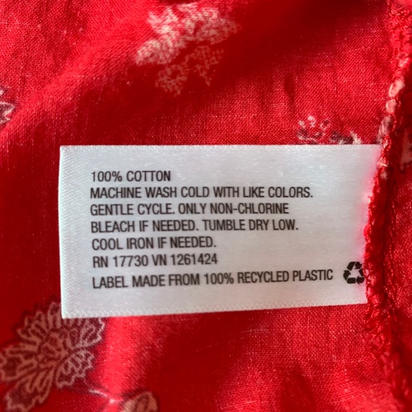 Universal Thread Red Cotton Floral Top - Picture 5 of 5